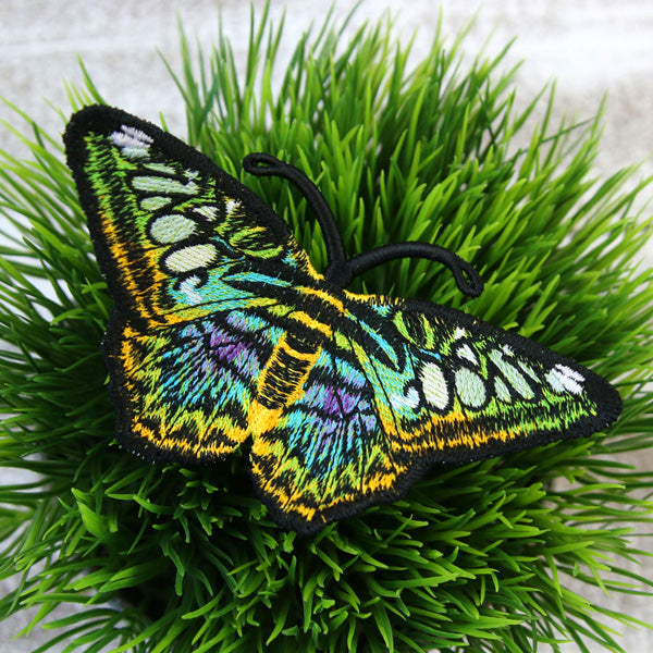 Free-Flying Blue Clipper (In-the-Hoop)