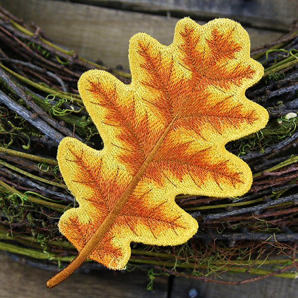 Autumn Oak Leaf (In-the-Hoop)