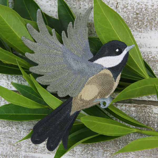 Free-Flying Chickadee (In-the-Hoop)