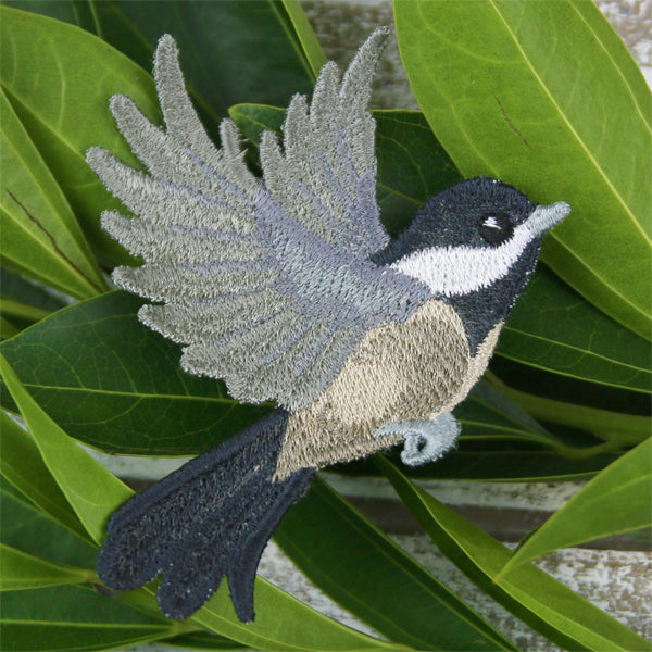 Free-Flying Chickadee (In-the-Hoop)