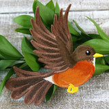 Free-Flying American Robin (In-the-Hoop)