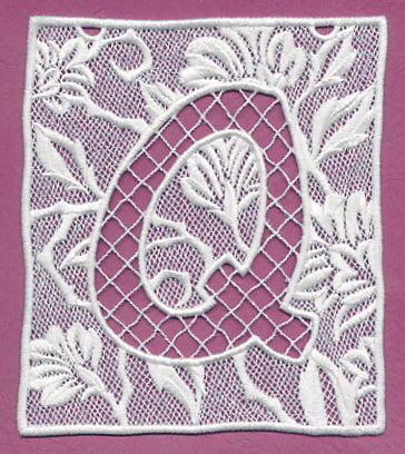 Bunting Letter Q (Lace)