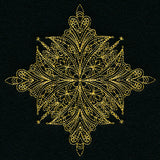 Elegant Mehndi Feature