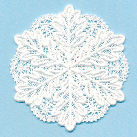 Splendid Oak Leaf Doily (Battenburg Lace)