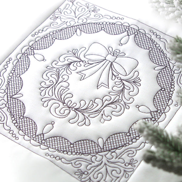 Festive Elegance - Wreath (Trapunto)