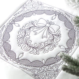 Festive Elegance - Wreath (Trapunto)