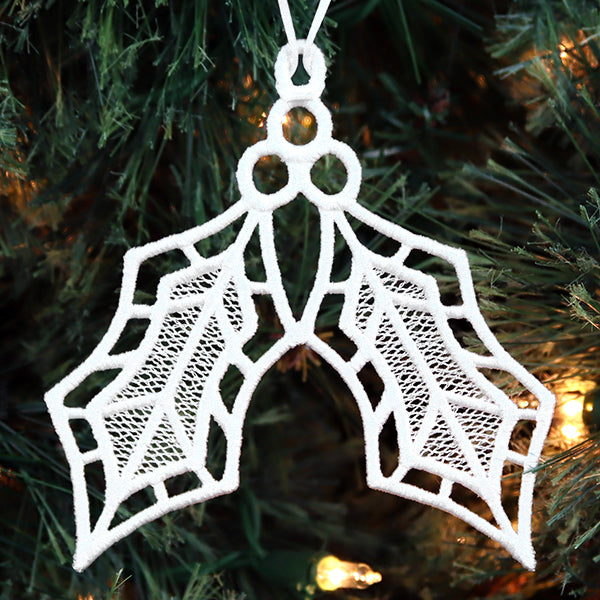 Yuletide Treasures - Holly (Lace)