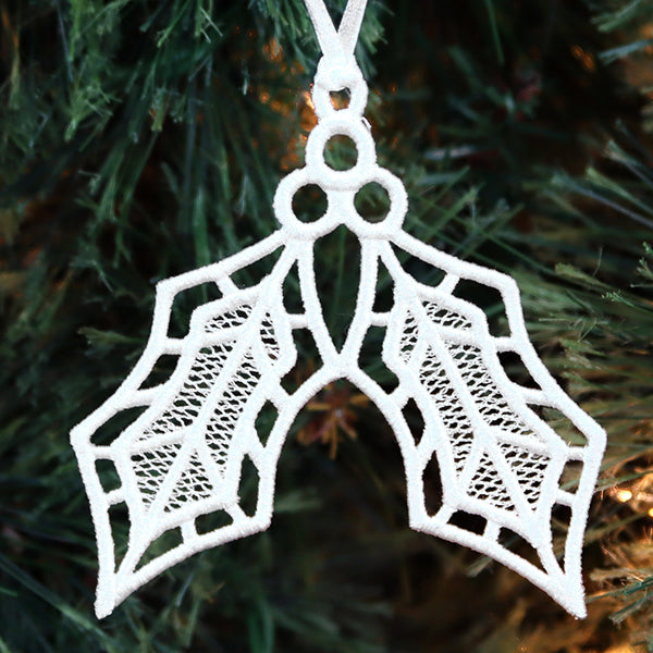 Yuletide Treasures - Holly (Lace)