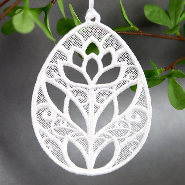 Easter Treasures - Egg 2 (Lace)
