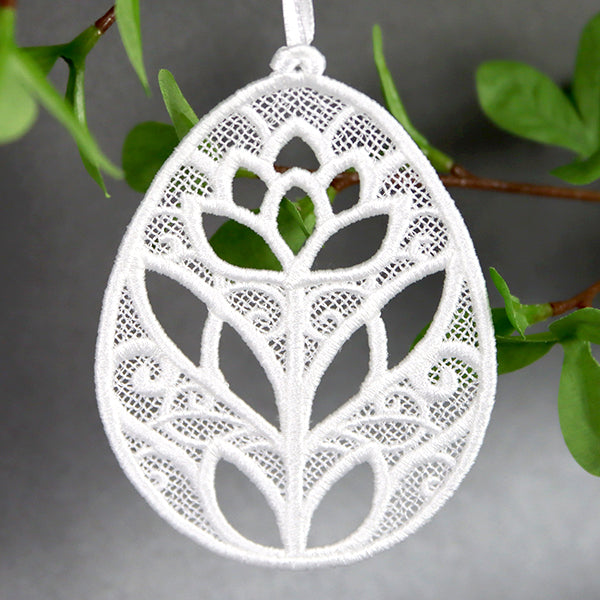 Easter Treasures - Egg 2 (Lace)