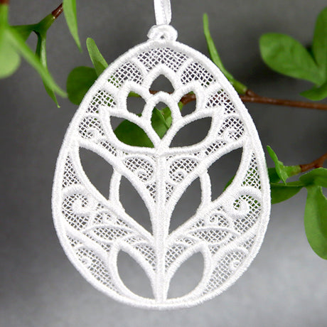 Easter Treasures - Egg 2 (Lace)