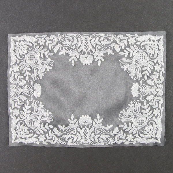 Fancy Florals Doily (Organza)