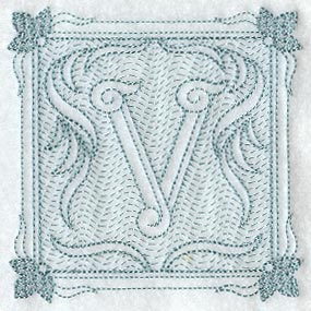 Victorian Scroll Letter V (7.8 Inch) (Trapunto)