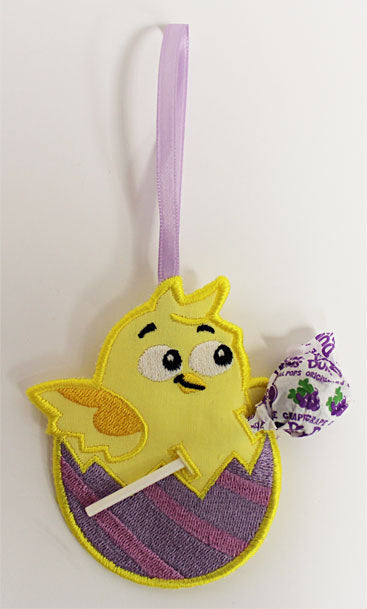 Chick Lollipop Holder (In-the-Hoop)
