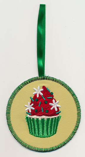 Christmas Sprinkles Cupcake Ornament (In-the-Hoop)