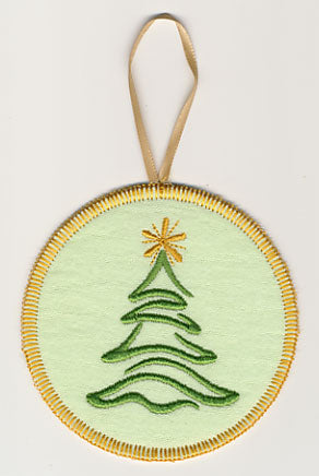 Christmas Tree Ornament (In-the-Hoop)