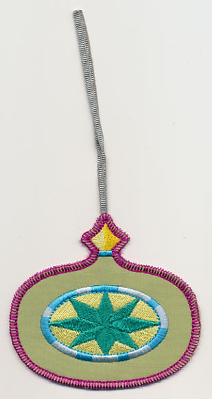 Trim the Tree Ornament 1 (In-the-Hoop)