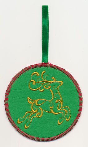 Happy Holidays - Reindeer Ornament (In-the-Hoop)
