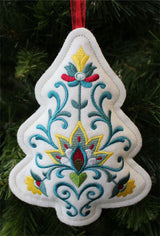 Christmas Tree Ornament (In-the-Hoop)