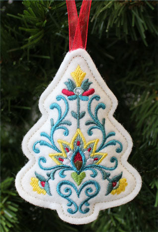 Christmas Tree Ornament (In-the-Hoop)