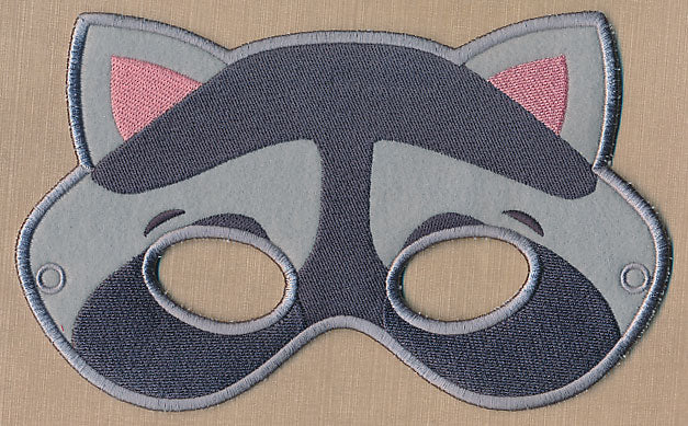 Woodland Raccoon Mask - Large (In-the-Hoop)