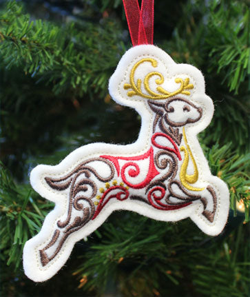 Christmas Filigree Reindeer (In-the-Hoop)