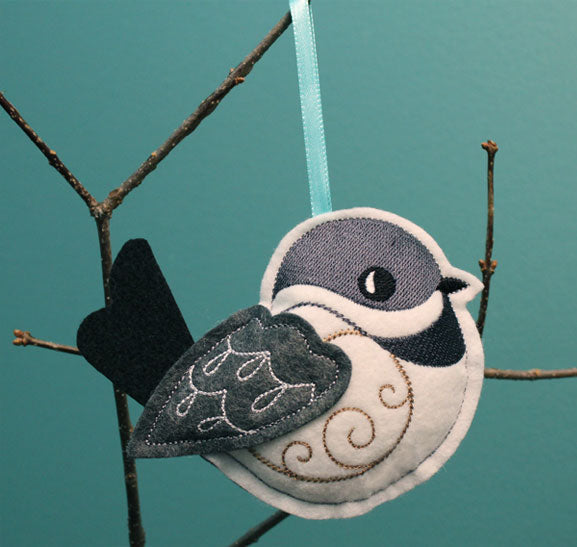 Chickadee Stuffie (In-the-Hoop)