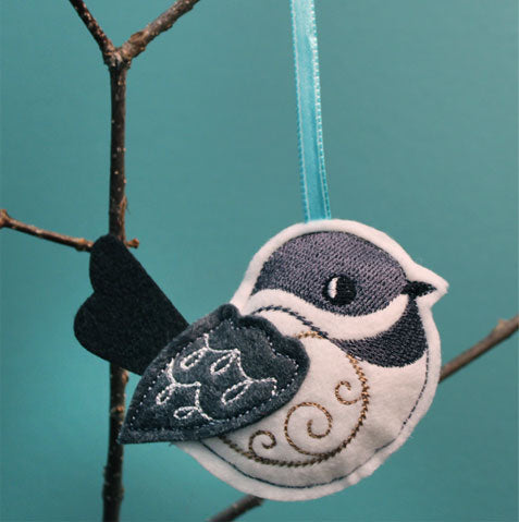 Chickadee Stuffie (In-the-Hoop)