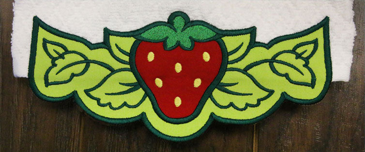 Country Strawberry Border (Edgy Applique)