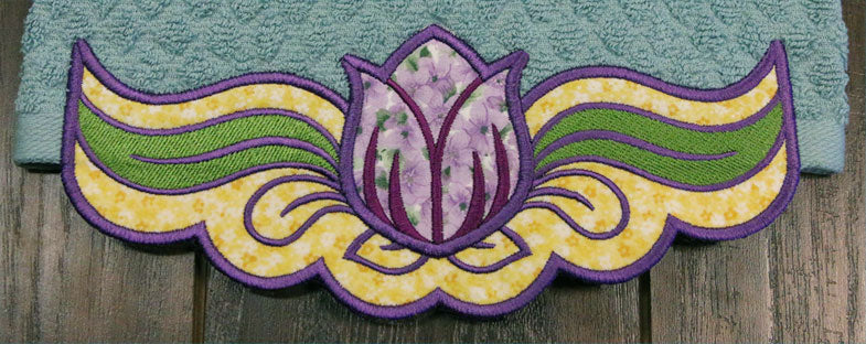 Country Tulip Border (Edgy Applique)