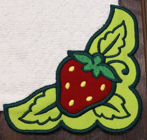 Country Strawberry Corner - Right (Edgy Applique)