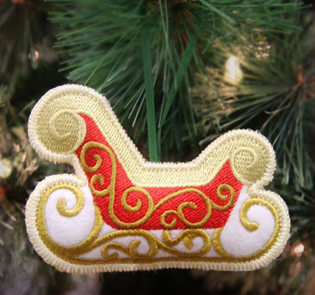 Heirloom Christmas Ornament - Sleigh (In-the-Hoop)