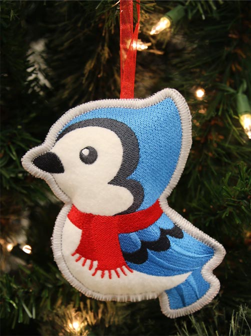 Heirloom Christmas Ornament - Bluebird (In-the-Hoop)