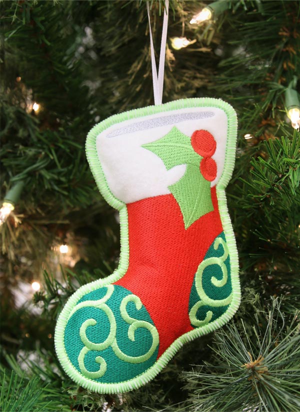 Heirloom Christmas Ornament - Stocking (In-the-Hoop)