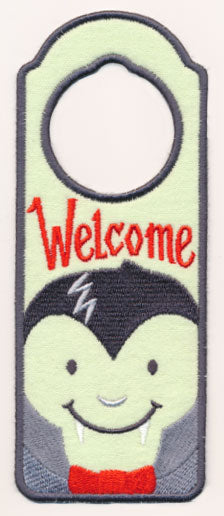 Welcome Vampire Door Hanger (In-the-Hoop)