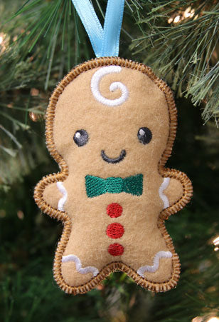 Heirloom Christmas Ornament - Gingerbread Boy (In-the-Hoop)