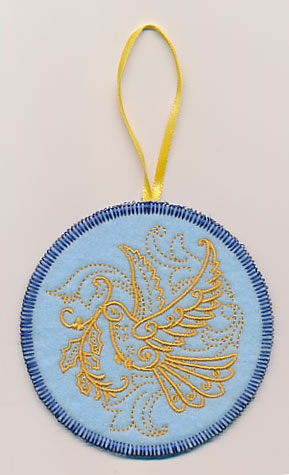 Filigree Christmas Dove Ornament (Goldwork) (In-the-Hoop)