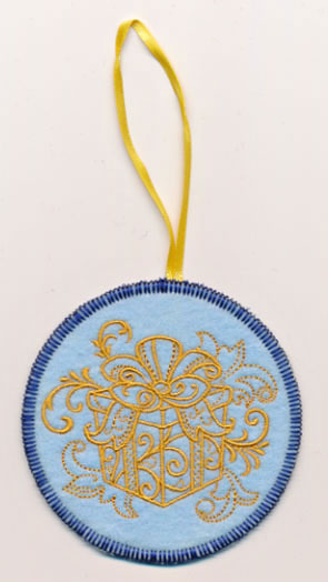 Filigree Christmas Gift Ornament (Goldwork) (In-the-Hoop)