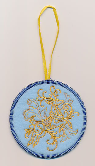 Filigree Christmas Reindeer Ornament (Goldwork) (In-the-Hoop)