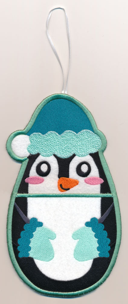 Penguin Stocking Stuffer (In-the-Hoop)