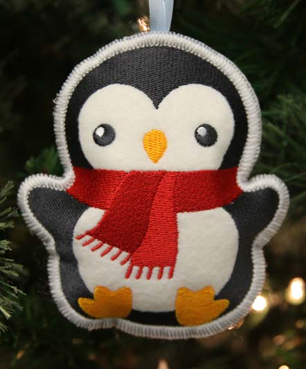 Heirloom Christmas Ornament - Penguin (In-the-Hoop)