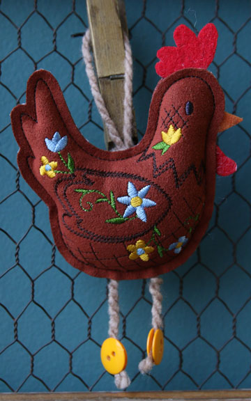 Rooster Stuffie (In-the-Hoop)