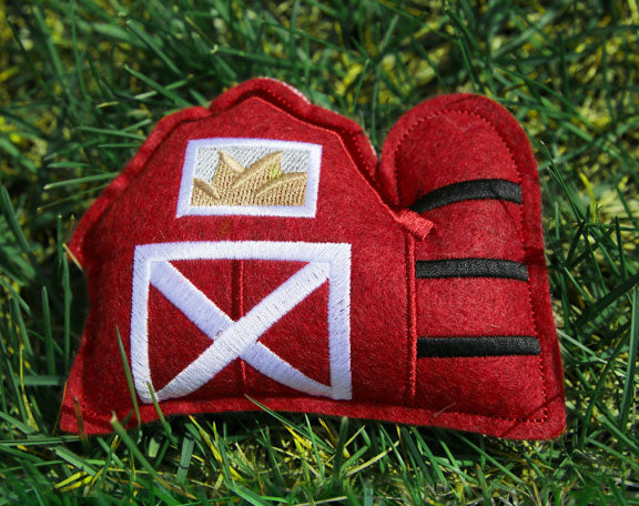Barn Barnyard Stuffie (In-the-Hoop)