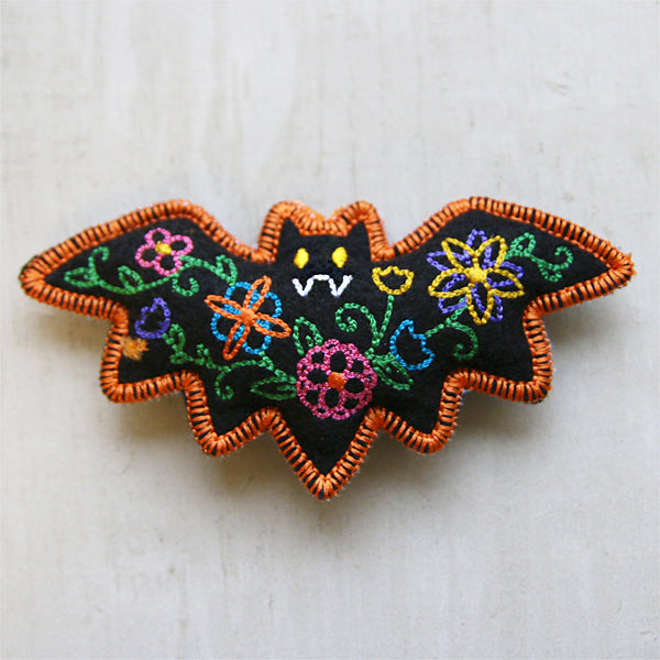 Heirloom Bat Stuffie (In-the-Hoop)