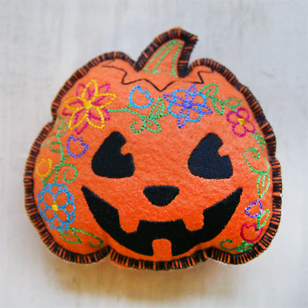 Heirloom Jack o' Lantern Stuffie (In-the-Hoop)