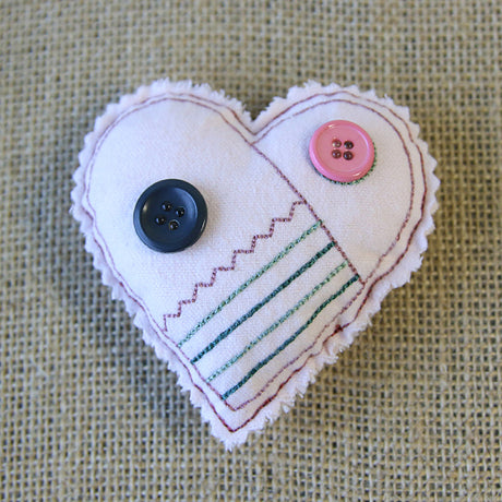 Christmas Stuffie - Heart (In-the-Hoop)