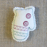 Christmas Stuffie - Mitten (In-the-Hoop)
