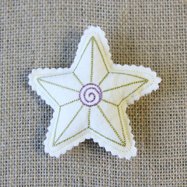 Christmas Stuffie - Star (In-the-Hoop)