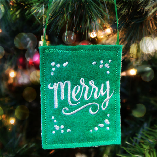 Gift Card Bag - Merry (In-the-Hoop)