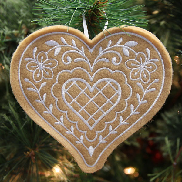 Gingerbread Cookie Ornament - Heart (In-the-Hoop)